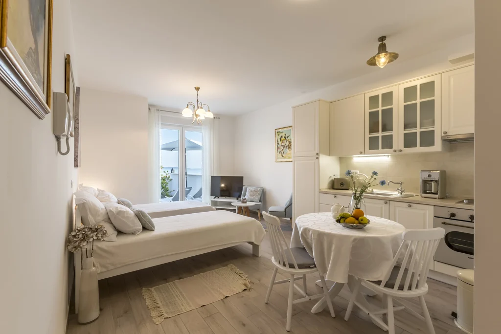 Studio s ležajevima, blagovaonicom i kuhinjom, apartman Rustique Studio Split