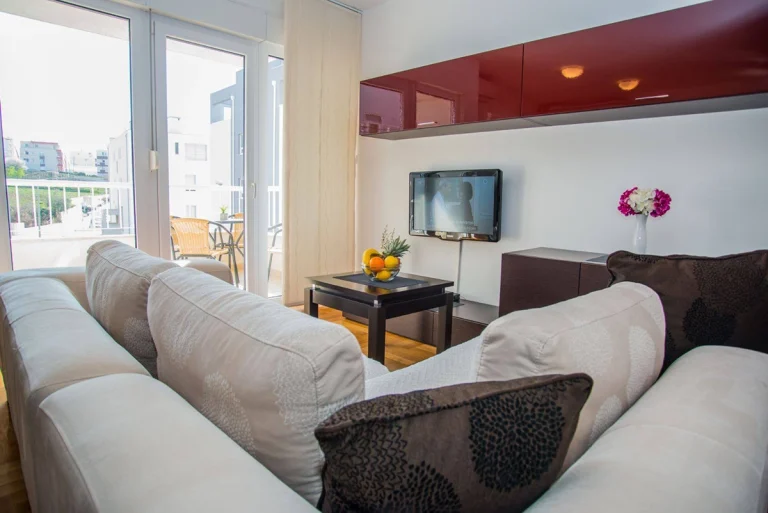 Olea, dvoetažni apartman s dvije spavaće sobe blizu plaže Žnjan u Splitu