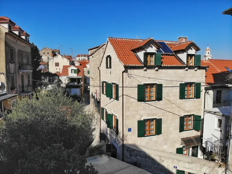 Kamene kuće u staroj jezgri Splita, Varoš